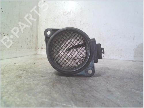 Luftmassemåler TOYOTA YARIS (_P9_) 1.4 D-4D (NLP90_, NLP90R) (90 hp) 29713434