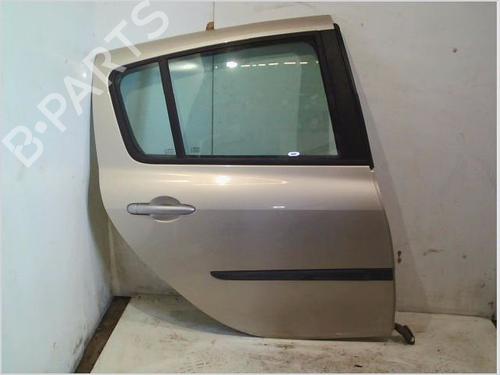 Used Right rear door RENAULT CLIO III (BR0/1, CR0/1) 1.5 dCi (BR17, CR17) (86 hp) 26115909