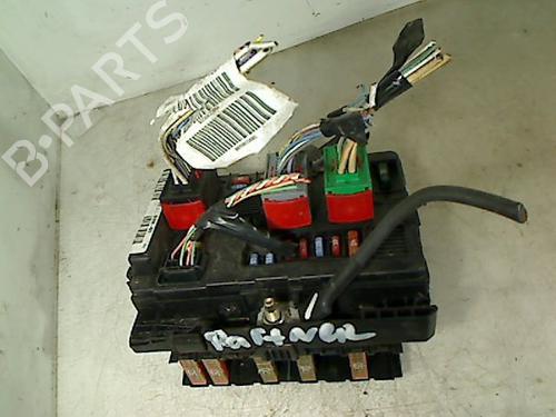 Used Fuse box PEUGEOT PARTNER MPV (5_, G_) 1.6 HDi 90 (90 hp) 26088367