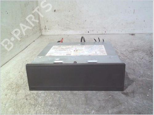 Used Radio VW GOLF VIII (CD1, DA1) 2.0 TDI (116 hp) 30639097