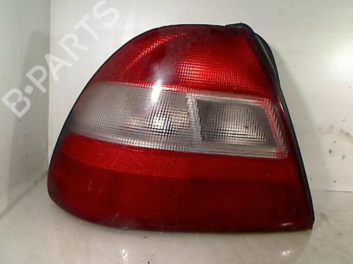 Used Left taillight HONDA CIVIC VI Fastback (MA, MB) 1.6 i (MB1) (113 hp) 28535417