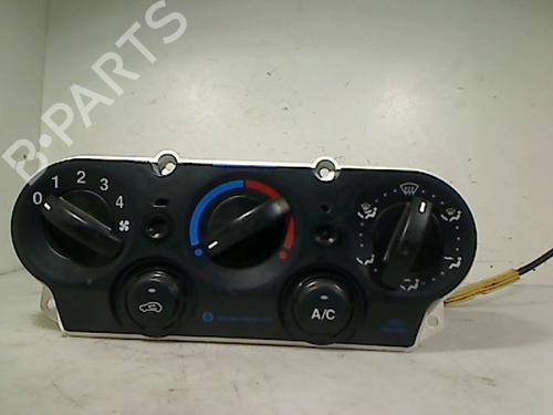 Used Climate control FORD FIESTA V (JH_, JD_) 1.4 TDCi (68 hp) 26076228