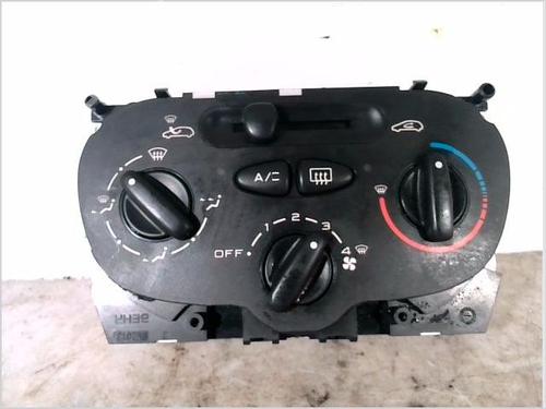 AC Styreenhet / Manøvreringsenhet PEUGEOT 206+ (2L_, 2M_) 1.4 HDi eco 70 (68 hp) 26104405