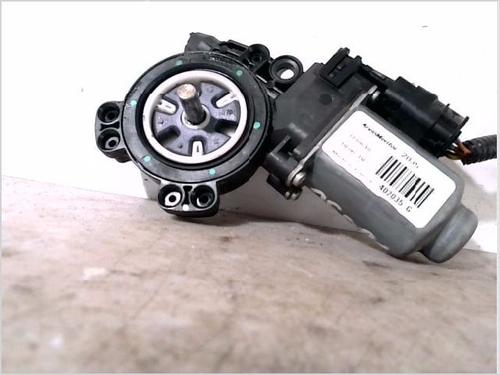 Rudehejsemekanisme ventre foran NISSAN QASHQAI / QASHQAI +2 I (J10, NJ10, JJ10E) 2.0 dCi (150 hp) 26104535