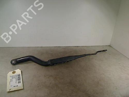 Used Front windshield wiper arm RENAULT SAFRANE II (B54_) 2.0 16V (B54L) (136 hp) 26060795