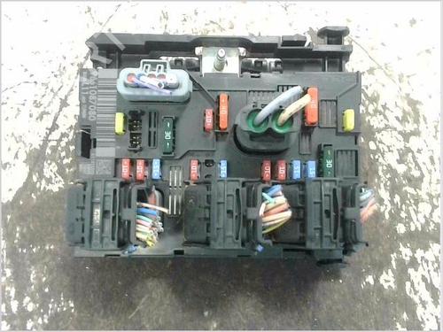 Used Fuse box Fuse box 38444405 38444405