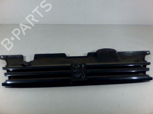 Used Grille PEUGEOT 405 II (4B) 1.8 (101 hp) 29352756