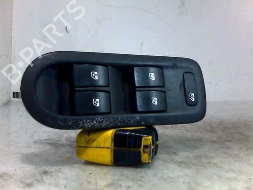Used Switch RENAULT SCÉNIC II (JM0/1_) 1.9 dCi (JM0G, JM12, JM1G, JM2C) (120 hp) 26090201