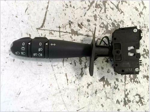 Used Headlight switch Headlight switch RENAULT CLIO II (BB_, CB_) 1.4 16V (B/CB0P, BB13) (98 hp) 40271131 40271131