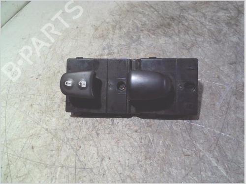 Used Switch NISSAN MICRA V (K14) 1.5 DCI (90 hp) 26916550