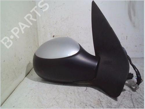 Used Right mirror PEUGEOT 206 Hatchback (2A/C) 1.4 i (75 hp) 26115904