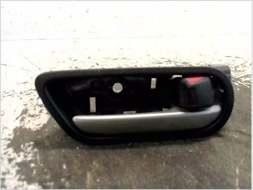 Used Rear right interior door handle Rear right interior door handle MAZDA 3 (BL) 1.6 MZ-CD (BL14) (109 hp) 40457258 40457258