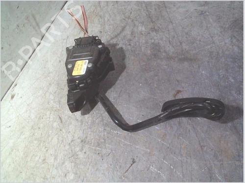 Used Pedal RENAULT TRAFIC II Van (FL) 2.0 dCi 90 (FL0H, FL00, FL01, FL0M, FL0P, FL0S) (90 hp) 29997629