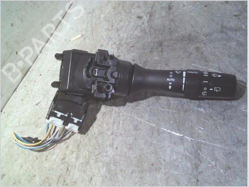 Kombi Kontakt / Stilkkontakt TOYOTA YARIS (_P13_) 1.4 D (NLP130_, NLP130) (90 hp) 29624407