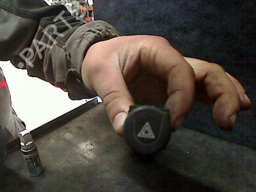 Used Warning switch PEUGEOT PARTNER Box Body/MPV (5_, G_) 1.8 D (58 hp) 26081577