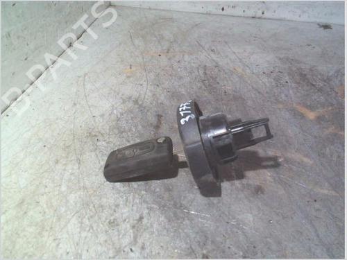 Tankdeckel für PEUGEOT 308 I (4A_, 4C_) 1.6 HDi (90 hp) 31801737