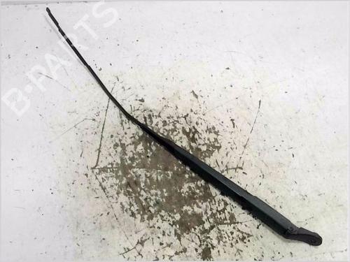 front-windshield-wiper-arm-renault-clio-iii-br01-cr01-2005-2006-2007-2008-2009-2010-2011-2012-2013-2014-31993436 main image