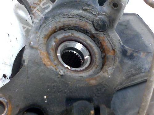 Right front steering knuckle SUZUKI SWIFT III (MZ, EZ) 1.3 (RS413, ZC11S) | BP26079415M26 