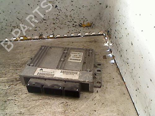 Used Engine control unit (ECU) Engine control unit (ECU) RENAULT LAGUNA II (BG0/1_) 1.6 16V (BG0A, BG0L) (107 hp) 33002386 33002386