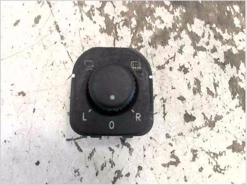 Used Mirror switch VW GOLF PLUS V (5M1, 521) 1.9 TDI (105 hp) 31829808
