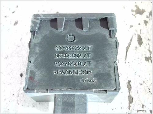 Headlight switch CITROËN BERLINGO / BERLINGO FIRST Box Body/MPV (M_) 1.6 HDI 75 (MB9HW) | BP29939000I24