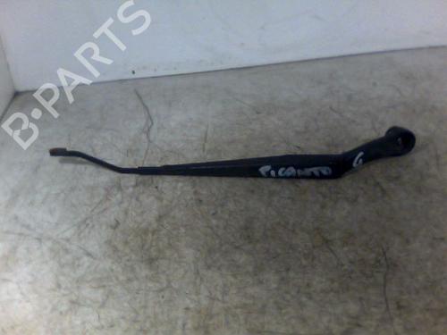 Used Front windshield wiper arm KIA PICANTO I (SA) 1.1 CRDi (75 hp) 26068897