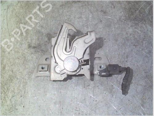 Used Hood lock VOLVO V50 (545) 2.0 D (136 hp) 27501285