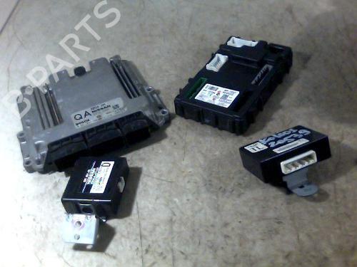 Used Engine control unit (ECU) RENAULT KOLEOS I (HY_) 2.0 dCi 4x4 (HY0K) (150 hp) 29482763