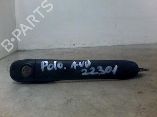 Used Front right exterior door handle VW POLO III (6N1) 55 1.4 (55 hp) 26075815