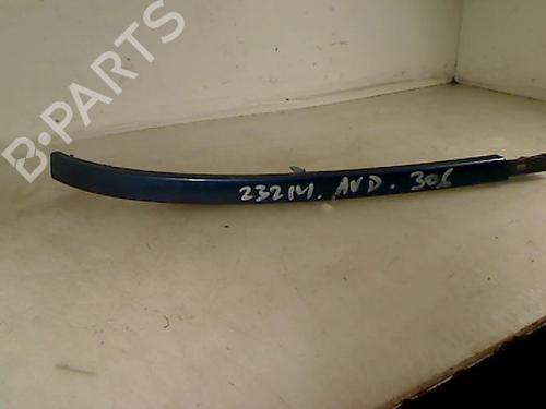 Used Grille PEUGEOT 306 Hatchback (7A, 7C, N3, N5) 1.9 D (68 hp) 26118208