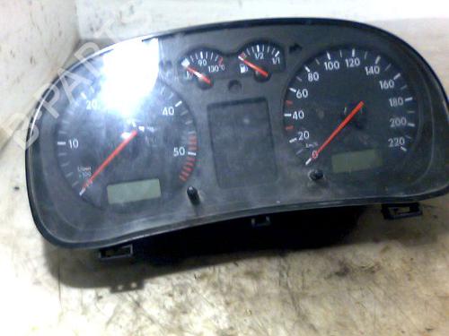 Used Display monitor VW GOLF IV (1J1) 1.9 TDI (90 hp) 28323682