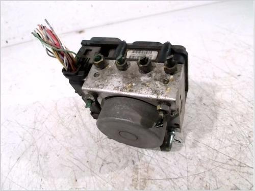 Used ABS pump RENAULT CLIO III (BR0/1, CR0/1) 1.5 dCi (BR17, CR17) (86 hp) 26108412