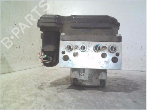 Used ABS pump NISSAN JUKE (F15) 1.5 dCi (110 hp) 29644605