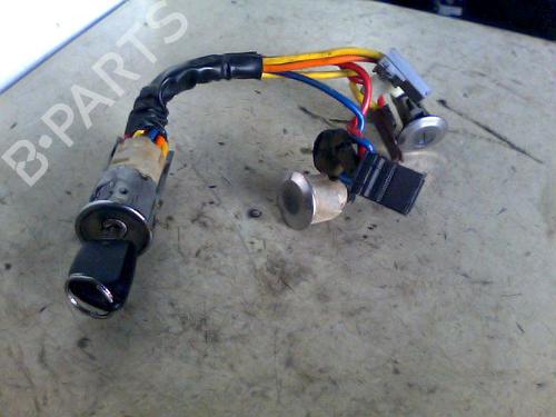 Used Ignition barrel PEUGEOT 306 Hatchback (7A, 7C, N3, N5) 1.9 D (69 hp) 26059317