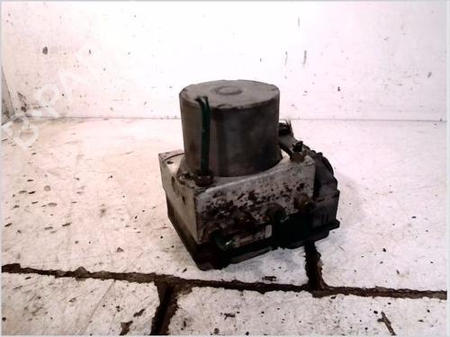 Used ABS pump RENAULT SCÉNIC II (JM0/1_) 1.5 dCi (JM0F) (82 hp) 26102975