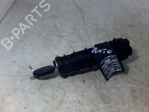 Used Ignition barrel FIAT PUNTO (176_) 60 1.2 (176AP, 176AR, 176AQ, 176BB) (60 hp) 26065529