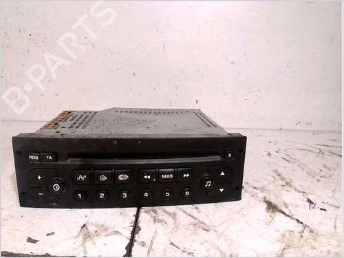 Used Radio PEUGEOT 206 Hatchback (2A/C) 1.4 i (75 hp) 26097038