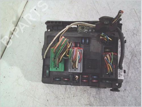 Zekeringkast PEUGEOT 206 SW (2E/K) 2.0 HDi (90 hp) 26117754