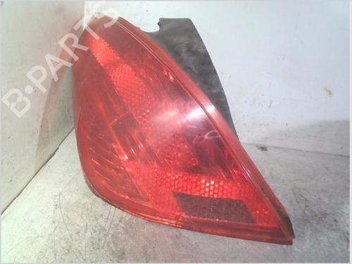 Farolim esquerdo PEUGEOT 308 I (4A_, 4C_) 1.6 HDi (90 hp) 31268703