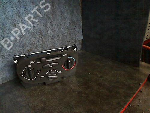 AC-Styringsenhed/Manøvreenhed PEUGEOT 206 Hatchback (2A/C) 1.4 i (75 hp) 26058324
