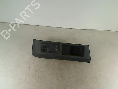 Used Mirror switch NISSAN MICRA III (K12) 1.2 16V (80 hp) 26066951