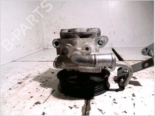 Used Steering pump FORD FIESTA V (JH_, JD_) 1.3 (69 hp) 26101833