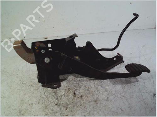 Used Pedal RENAULT MEGANE II (BM0/1_, CM0/1_) 1.6 16V (BM0C, CM0C) (113 hp) 26110790