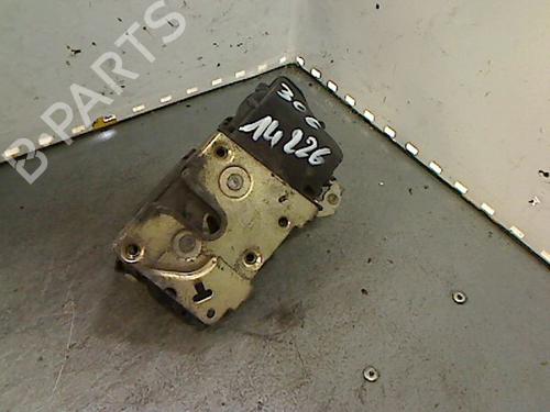 Used Front right lock PEUGEOT 306 Hatchback (7A, 7C, N3, N5) 1.9 D (68 hp) 27203066