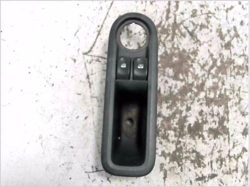 Spak kontakt RENAULT CLIO III (BR0/1, CR0/1) 1.5 dCi (C/BR0G, C/BR1G) (68 hp) 30903243