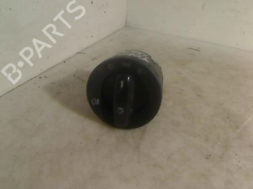 Used Headlight switch VW TOURAN (1T1, 1T2) 1.9 TDI (105 hp) 26082647