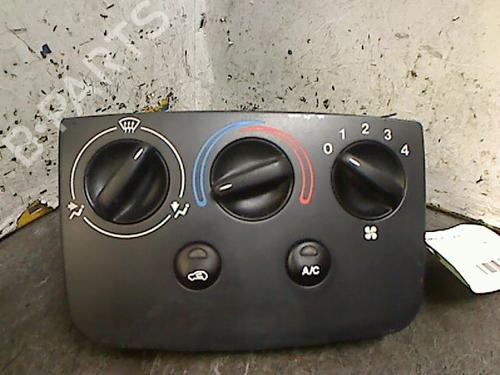 AC Styreenhet / Manøvreringsenhet FORD FIESTA IV (JA_, JB_) 1.25 i 16V (75 hp) 28383143