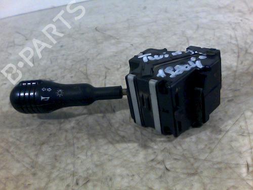 Used Headlight switch RENAULT TWINGO I (C06_) 1.2 (C063, C064) (55 hp) 26061541