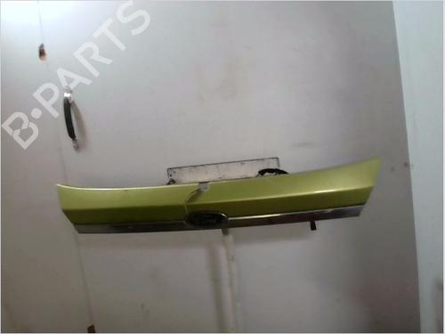 Used Grille FORD FIESTA VI (CB1, CCN) 1.4 TDCi (68 hp) 26101775