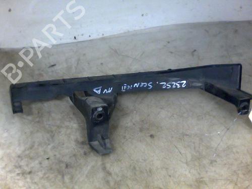 Used Front bumper bracket RENAULT SCÉNIC II (JM0/1_) 1.9 dCi (JM0G, JM12, JM1G, JM2C) (120 hp) 26077794
